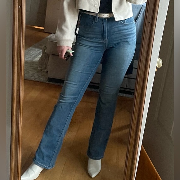 Levi’s 725 High Rise Bootcut Jeanss - Picture 3 of 4